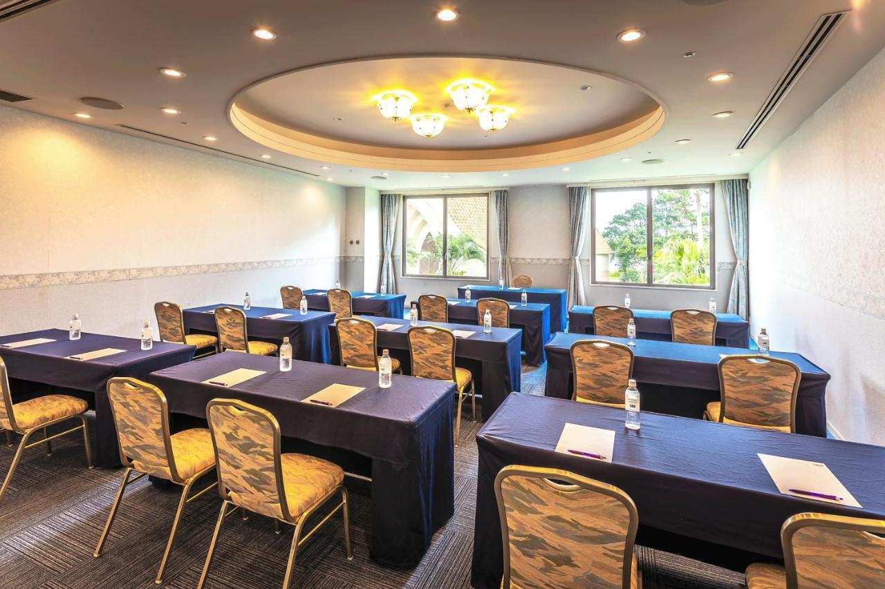 Ana Holiday Inn Resort Miyazaki By Ihg Exterior foto